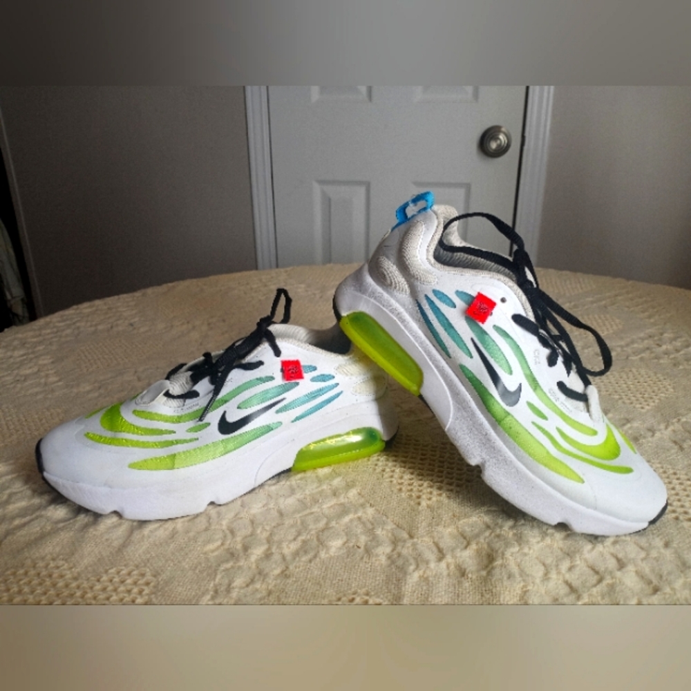 Nike shoes